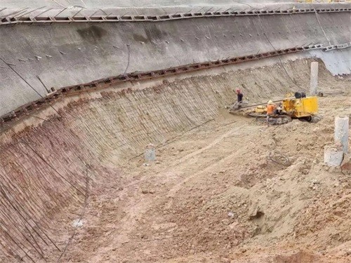 琼结基坑边坡加固